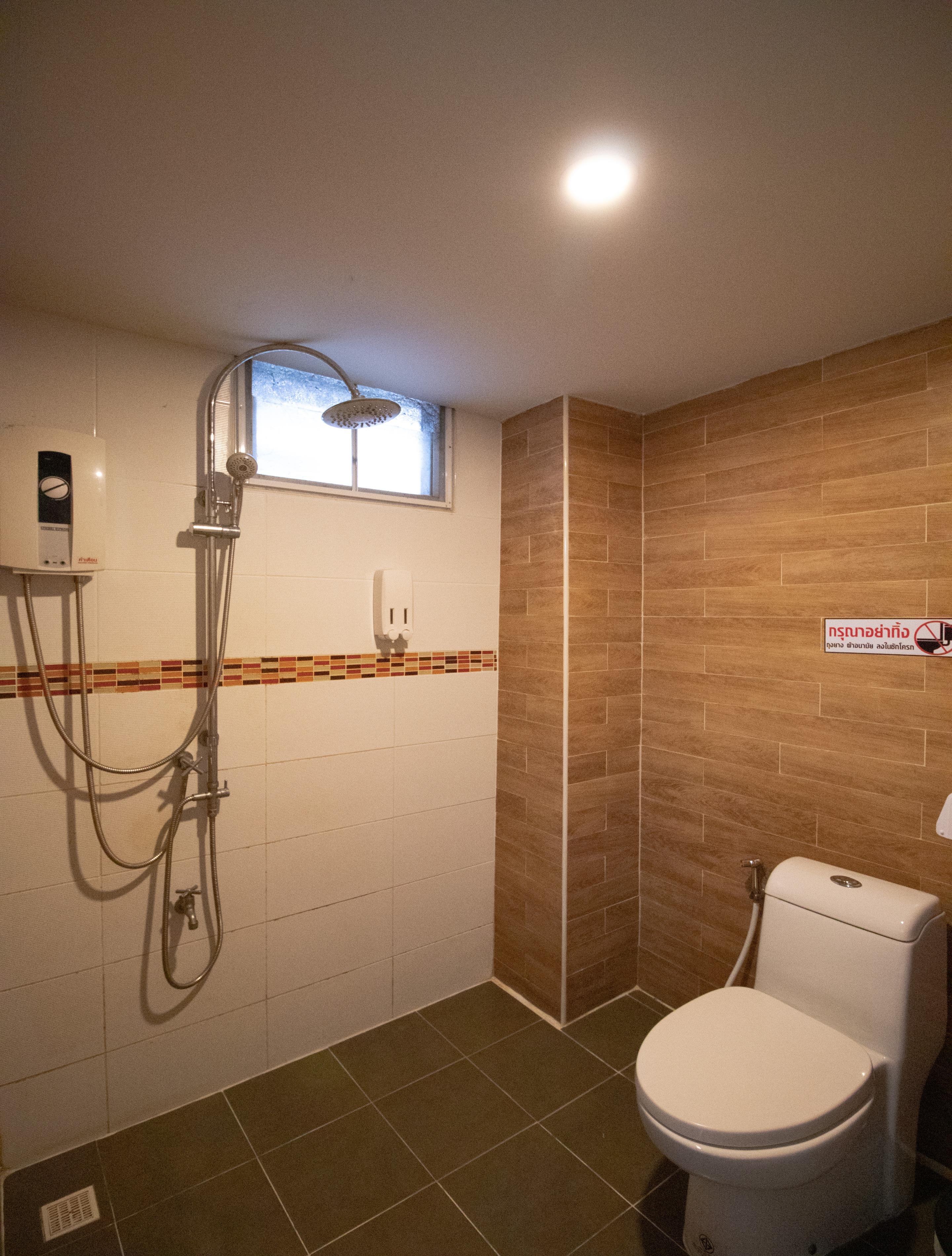 Kun Hotel Nakhonratchasima Esterno foto
