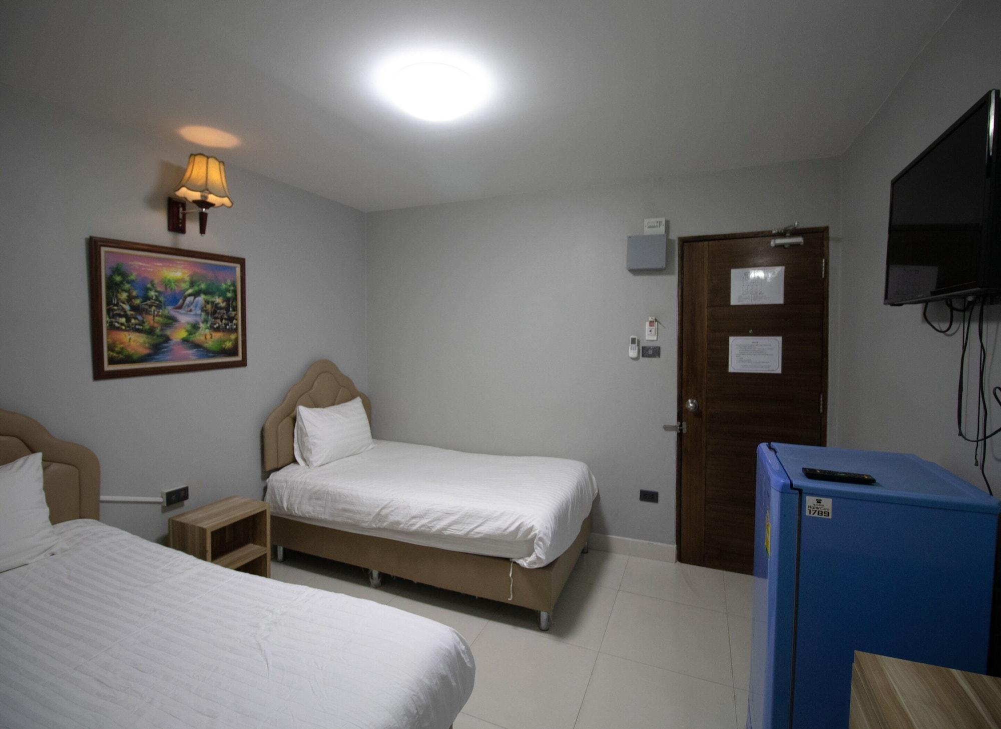 Kun Hotel Nakhonratchasima Esterno foto