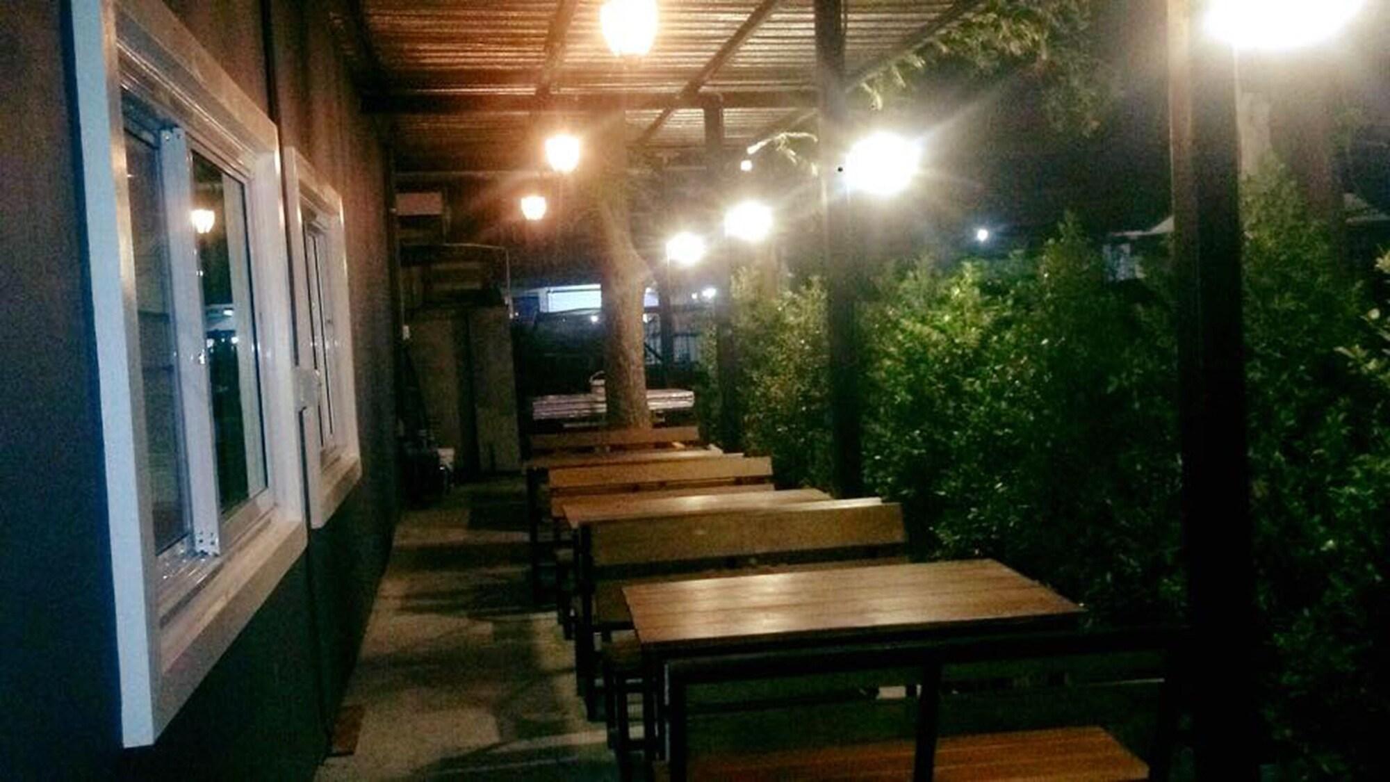 Kun Hotel Nakhonratchasima Esterno foto