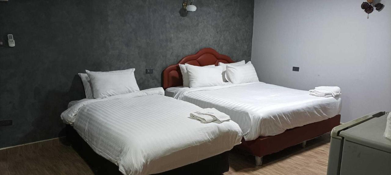 Kun Hotel Nakhonratchasima Esterno foto